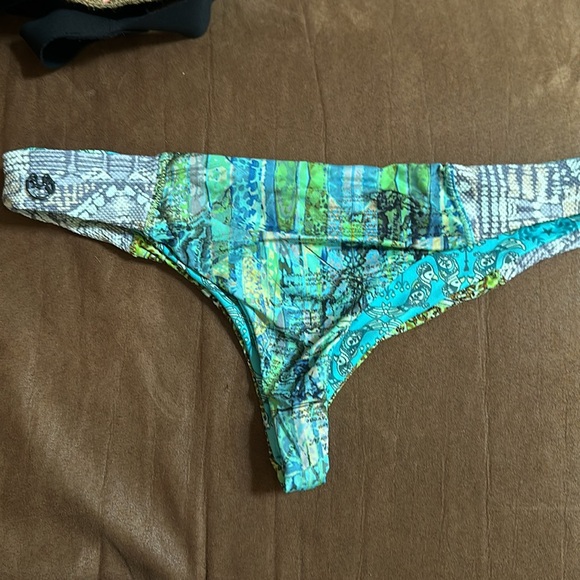 Assorted Maaji bottoms - Picture 2 of 4